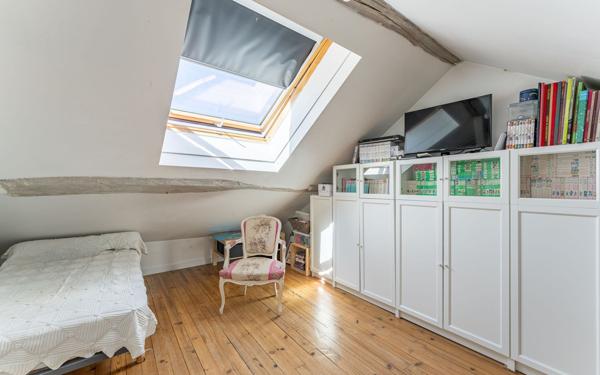 Maison à vendre    9 pièces • 240 m2 Maubec