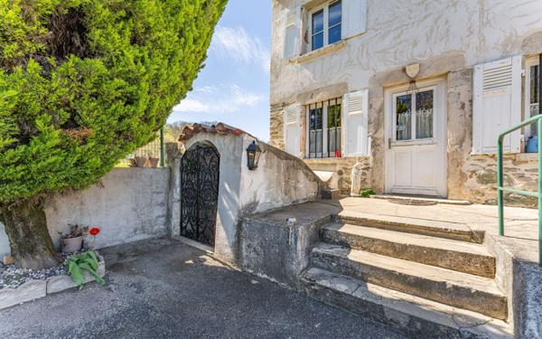 Maison à vendre    9 pièces • 240 m2 Maubec