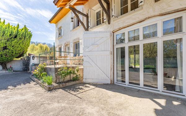 Maison à vendre    9 pièces • 240 m2 Maubec