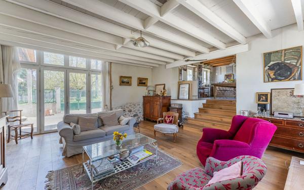 Maison à vendre    9 pièces • 240 m2 Maubec