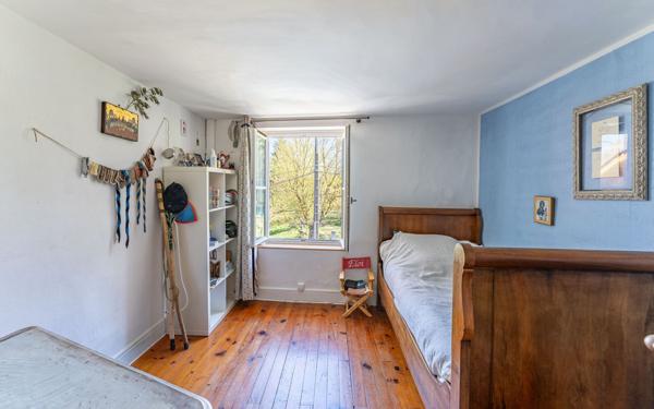 Maison à vendre    9 pièces • 240 m2 Maubec