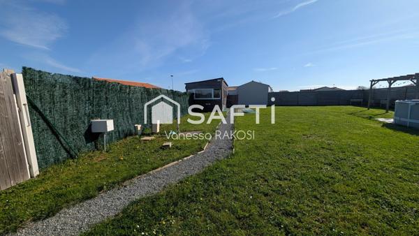 TERRAIN 548 M² CONSTRUCTIBLE VIABILISE ET ENTIERMENT CLOS AVEC MOBIL HOME EPANNES 79270