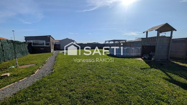 TERRAIN 548 M² CONSTRUCTIBLE VIABILISE ET ENTIERMENT CLOS AVEC MOBIL HOME EPANNES 79270