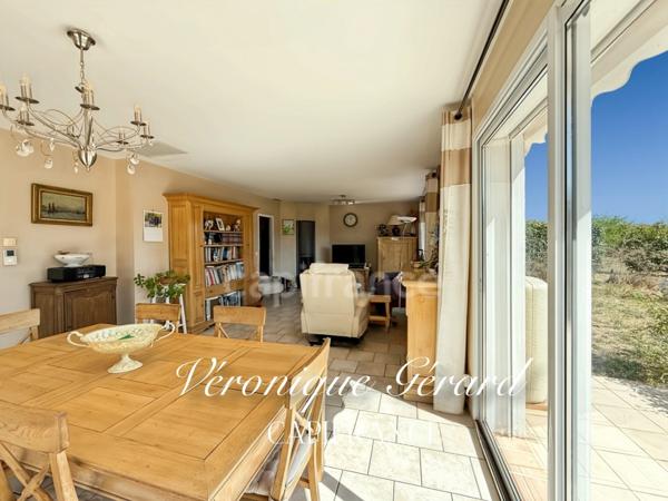 Plain-Pied Lumineux de 2008 avec 4 chambres