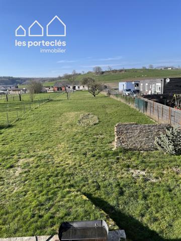 Maison familiale rénovée 2022 – 4 ch – DPE C –Terrain ≈1311 m²