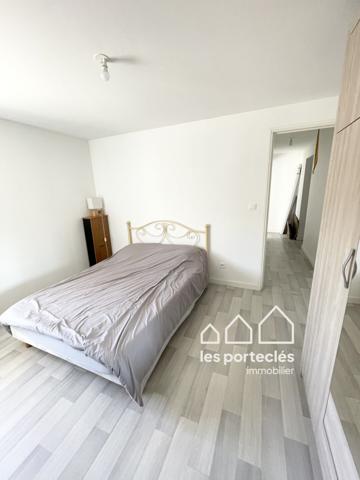 Maison familiale rénovée 2022 – 4 ch – DPE C –Terrain ≈1311 m²