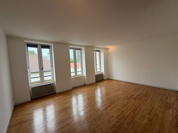Appartement lumineux de 55 m² à louer à Louhans rue des dodanes