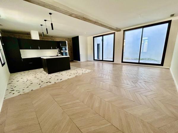 Maison , Quartier Revolution, Terrasse, Calme, Lumineux