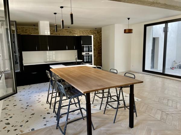 Maison , Quartier Revolution, Terrasse, Calme, Lumineux