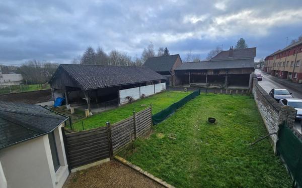 Maison à vendre    2 pièces •  Guise