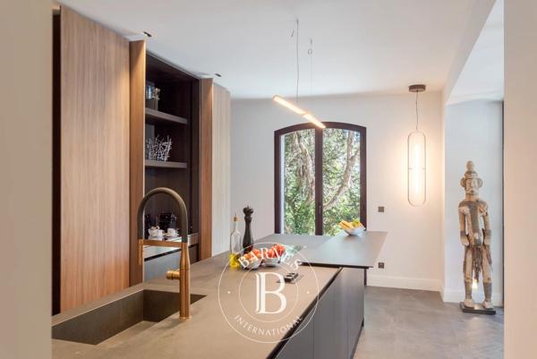 Grasse, Villa 4 Chambres -  459 m² à vendre