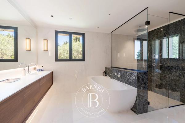 Grasse, Villa 4 Chambres -  459 m² à vendre