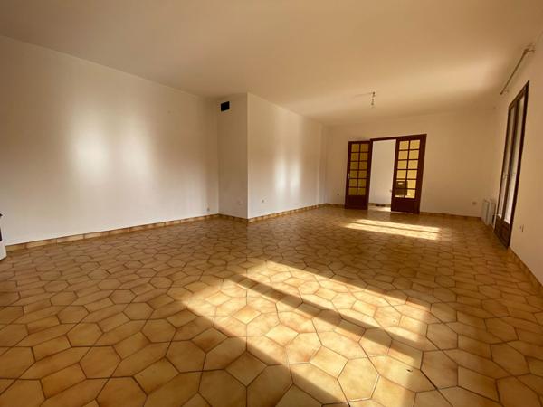 Maison Proche Bram 6 pièces 132 m²