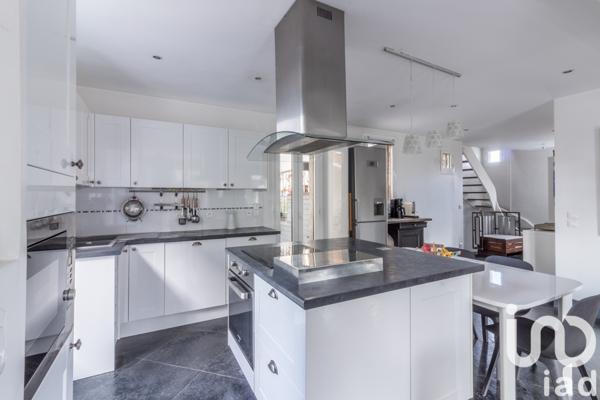 House for sale 7 rooms 134 m² Sartrouville