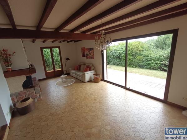 Maison
                                                                                                                                                                                                                                                                                                                        4 pièce(s)                                                                                                                                                                                                          3 chambre(s)                                                                                                                                                                                                          128  m²