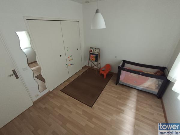 Maison
                                                                                                                                                                                                                                                                                                                        4 pièce(s)                                                                                                                                                                                                          3 chambre(s)                                                                                                                                                                                                          128  m²