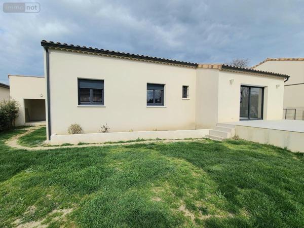 Maison à vendre à Pierrelatte dans la Drôme (26700), ref : 26060-822