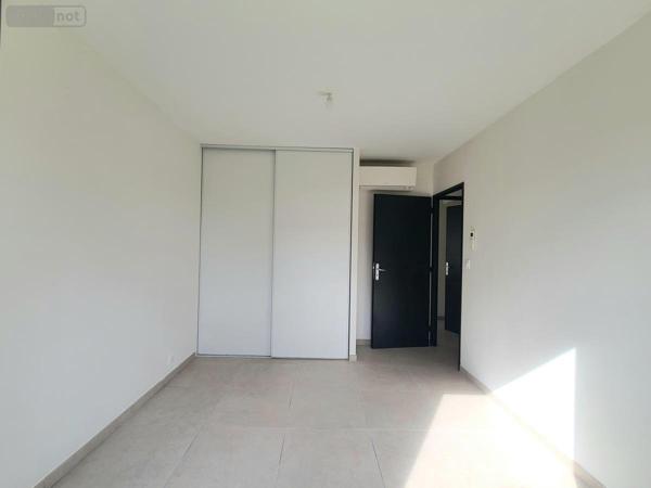 Maison à vendre à Pierrelatte dans la Drôme (26700), ref : 26060-822