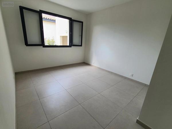 Maison à vendre à Pierrelatte dans la Drôme (26700), ref : 26060-822