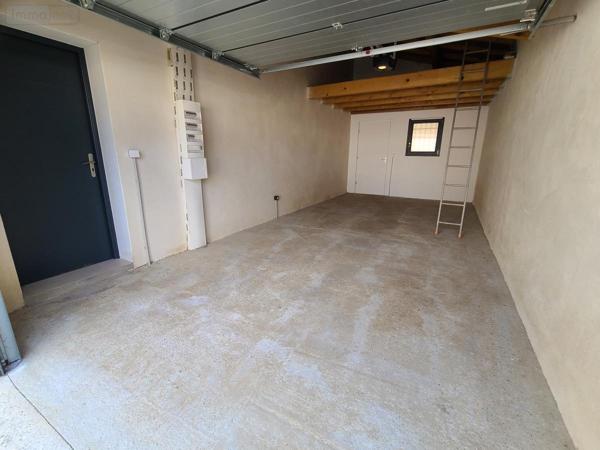 Maison à vendre à Pierrelatte dans la Drôme (26700), ref : 26060-822