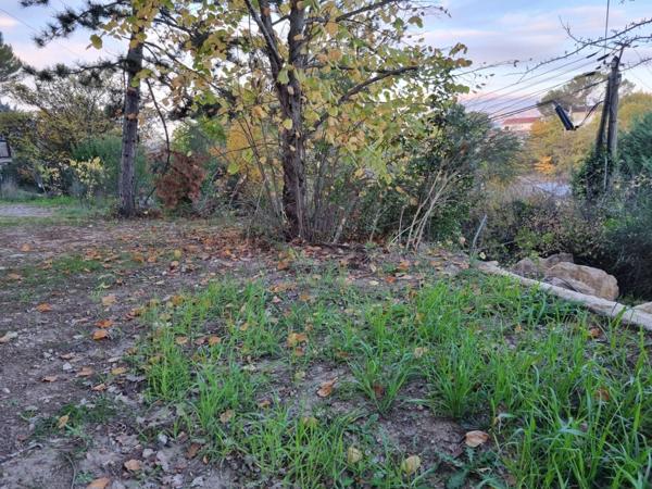 Terrain 567 m2 à vendre centre de Fuveau