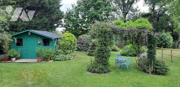 LA GACILLY, Maison d'habitation - A seulement 5 minutes de LA GACILLY, découvrez cette authenti...