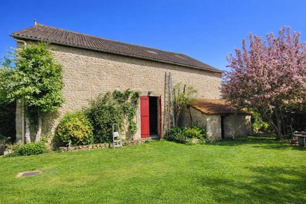 Propriété de 180 m² 10 minutes de VOVES