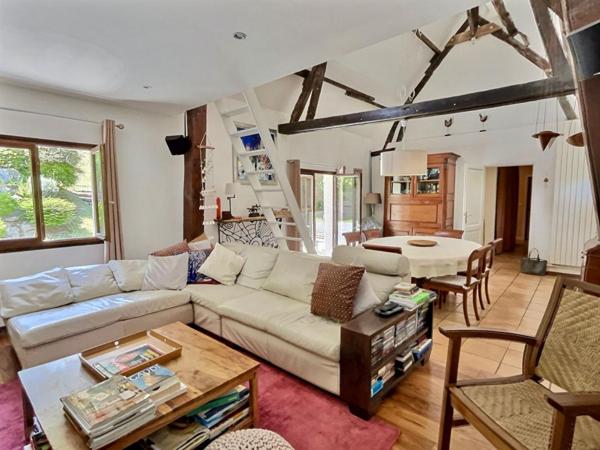 Neufchâtel-Hardelot sur la route de la plage, longère rénovée 149m2 sur parcelle 1800m2