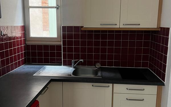 Immeuble à vendre    2 pièces •  Albi