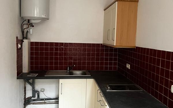 Immeuble à vendre    2 pièces •  Albi