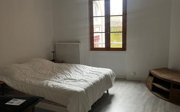 Immeuble à vendre    2 pièces •  Albi