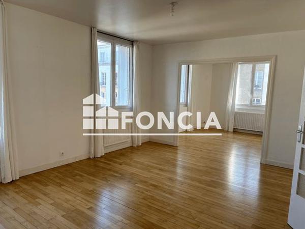 Location Appartement 5 pièces 117.1 m² - 54 RUE JEAN MACE Brest 29200
