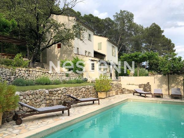 A VENDRE Splendide Propriete a LORGUES 250 m2  sur terrain de 4090m2+ piscine + garage