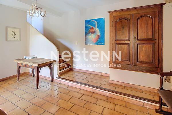 A VENDRE Splendide Propriete a LORGUES 250 m2  sur terrain de 4090m2+ piscine + garage