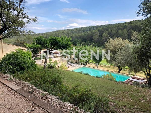 A VENDRE Splendide Propriete a LORGUES 250 m2  sur terrain de 4090m2+ piscine + garage