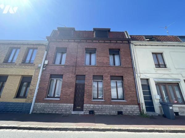 LILLE – Maison de 164 m² | 4 chambres + bureau | Cour intérieure | Fort potentiel