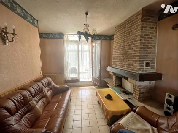 LILLE – Maison de 164 m² | 4 chambres + bureau | Cour intérieure | Fort potentiel