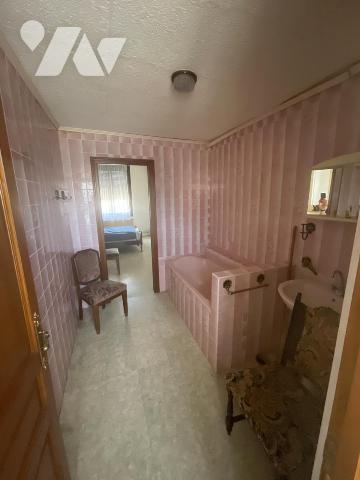 LILLE – Maison de 164 m² | 4 chambres + bureau | Cour intérieure | Fort potentiel