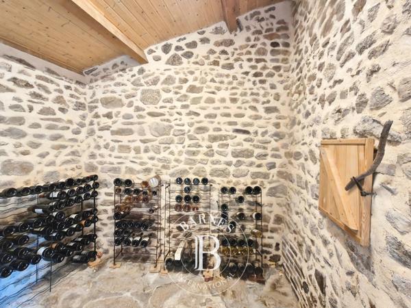 Riom, Maison 4 Chambres -  240 m² à vendre