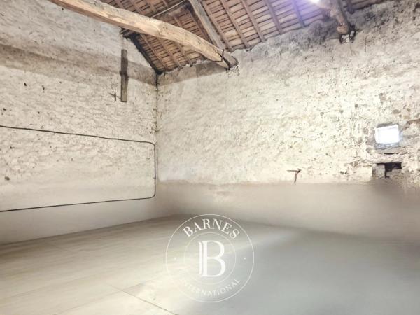 Riom, Maison 4 Chambres -  240 m² à vendre