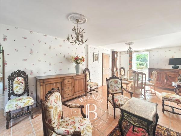 Riom, Maison 4 Chambres -  240 m² à vendre