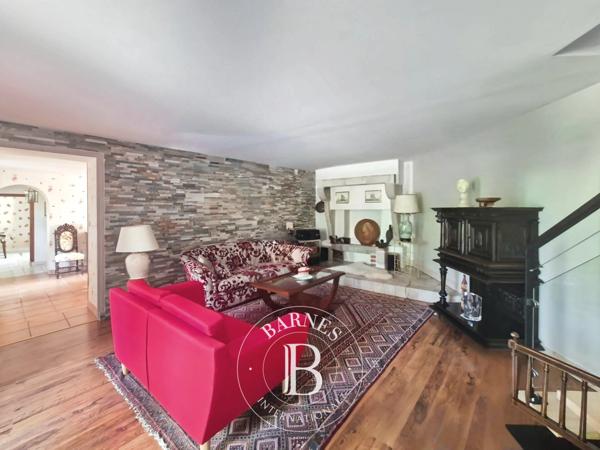 Riom, Maison 4 Chambres -  240 m² à vendre