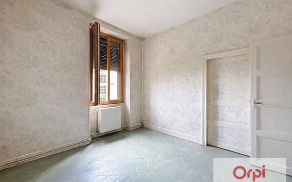 Appartement à louer    3 pièces • 61,82 m2 Commentry