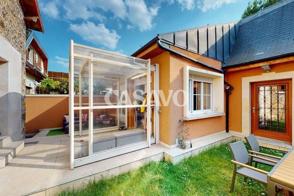 Vente Maison 8 pièces de 200m² - 92240 Malakoff