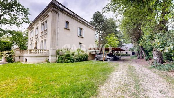 Vente Maison 15 pièces de 650m² - 94120 Fontenay-sous-Bois