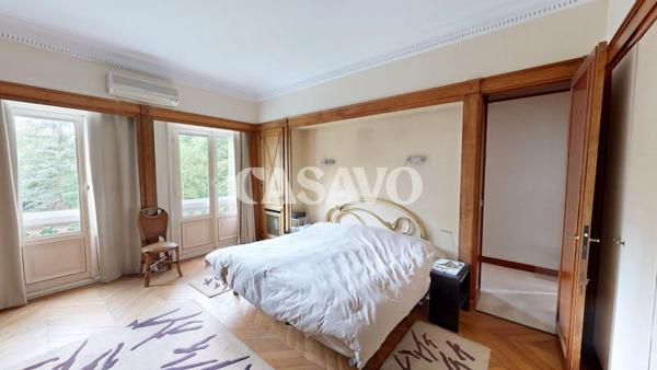 Vente Maison 15 pièces de 650m² - 94120 Fontenay-sous-Bois