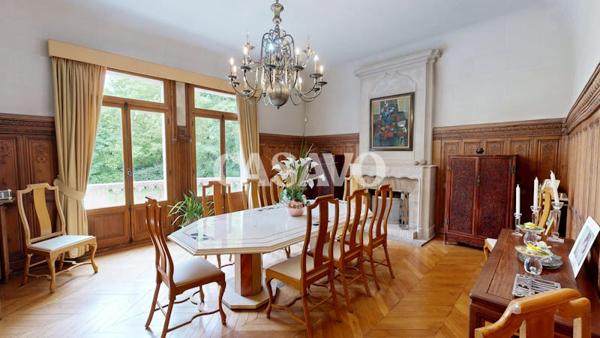 Vente Maison 15 pièces de 650m² - 94120 Fontenay-sous-Bois
