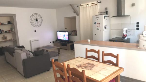 Grand T2 centre vieux village