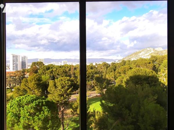 Appartement T4 Valmante haut traversant de 83 m² loi carrez et 95 m² de surface habitable, vue mer