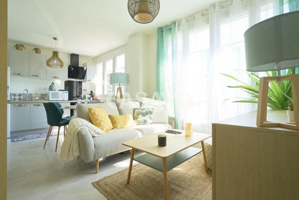Vente Appartement 6 pièces de 83m² - 59800 Lille
